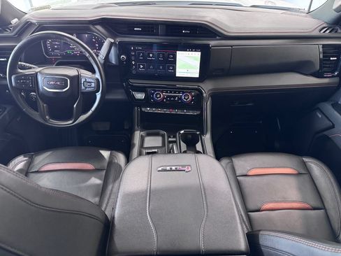 Certified 2025 GMC Sierra 2500 AT4 w/ AT4 Premium Plus Package AWD/4WD image 16