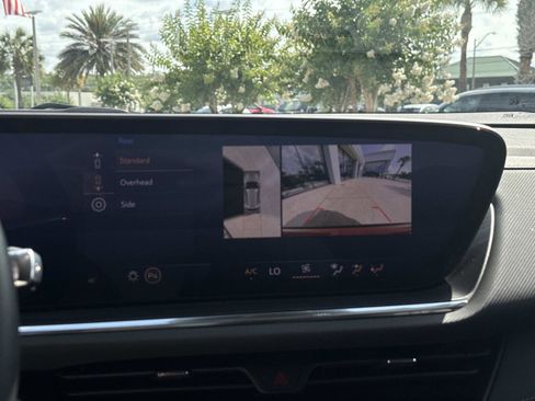 Used 2025 Buick Envision Preferred AWD/4WD image 55