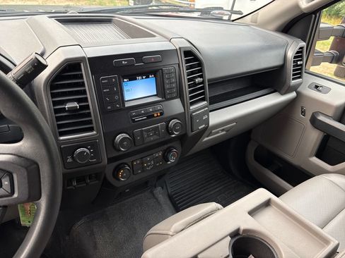 Used 2022 Ford F250 XL w/ Power Equipment Group AWD/4WD image 7