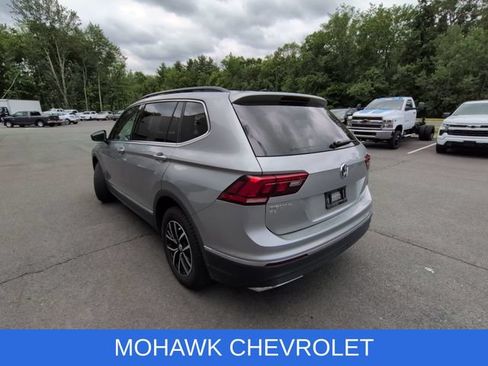 Used 2021 Volkswagen Tiguan SE FWD image 4