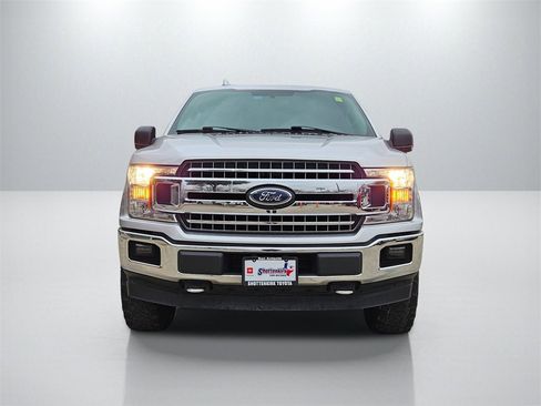 Used 2018 Ford F150 XLT w/ Equipment Group 302A Luxury image 2