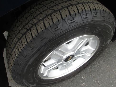 Used 2010 Chevrolet Silverado 1500 LTZ w/ Suspension Package, Off-Road AWD/4WD image 14
