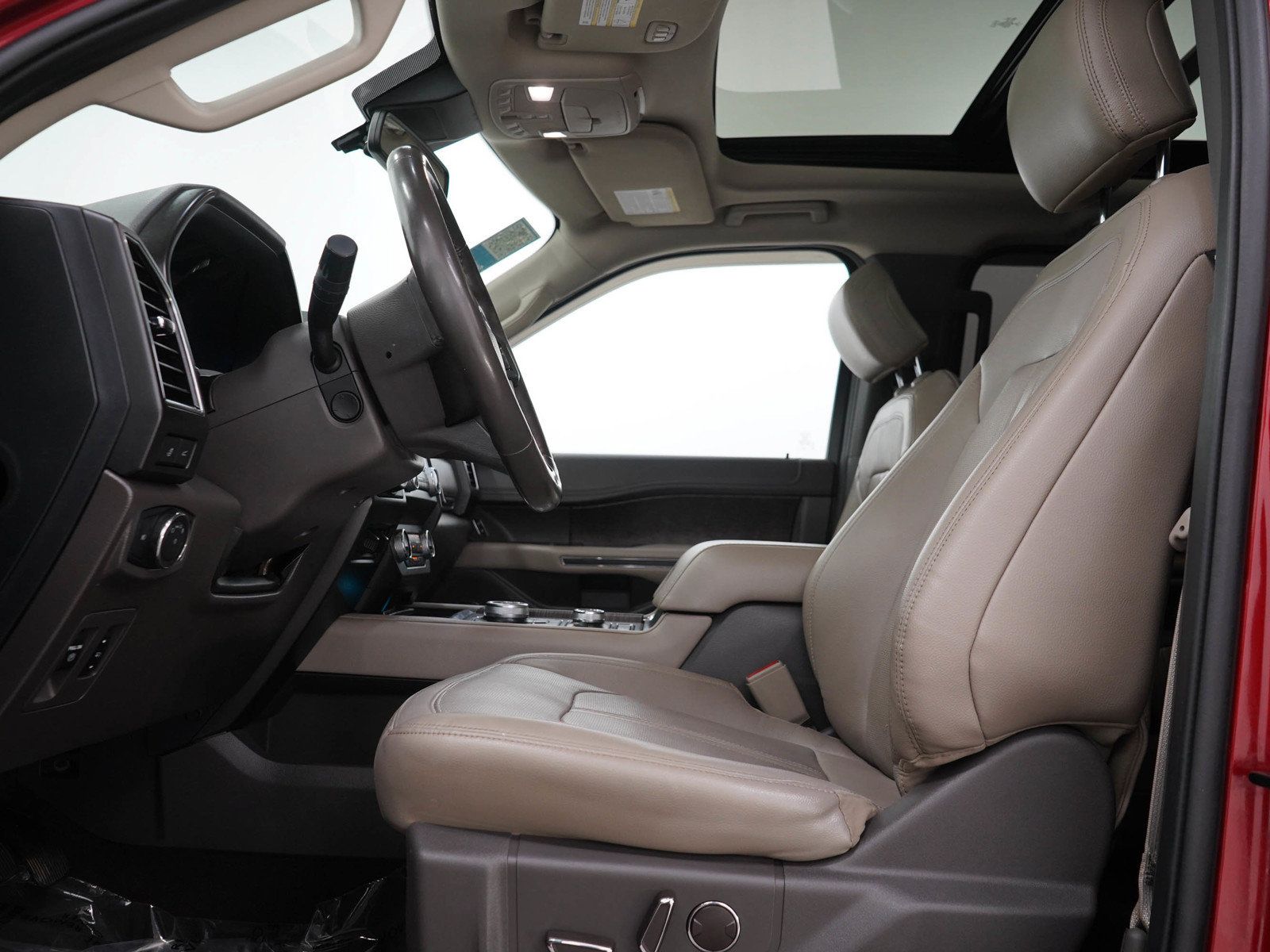 Used 2019 Ford Expedition Limited w/ Special Edition Package AWD/4WD image 23