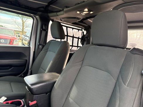 Used 2021 Jeep Wrangler Sport image 12