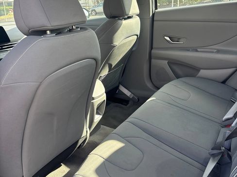 Used 2025 Hyundai Elantra SEL FWD image 7