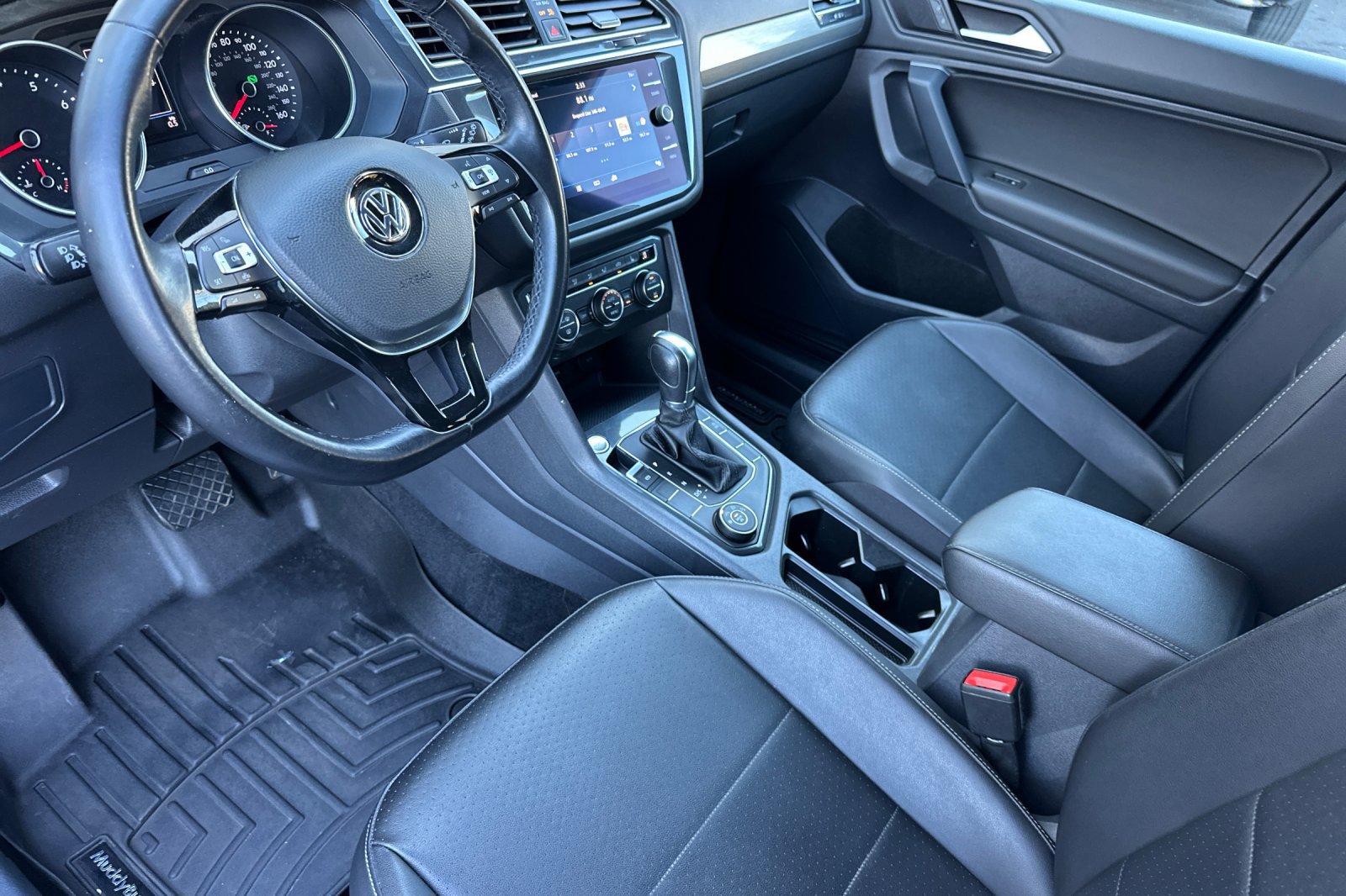 Used 2019 Volkswagen Tiguan SE AWD/4WD image 9