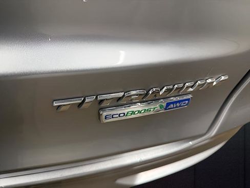 Used 2020 Ford Fusion Titanium image 9