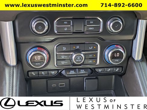 Used 2021 GMC Yukon SLT w/ SLT Luxury Plus Package image 23