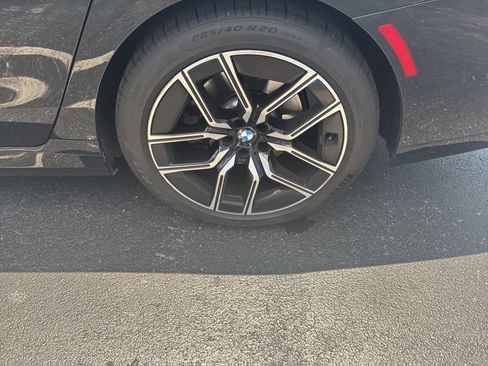 Used 2023 BMW 740i RWD image 6