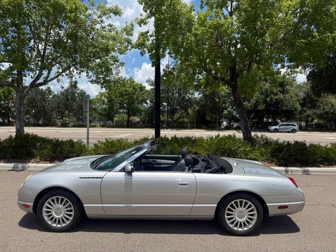 Used 2004 Ford Thunderbird RWD image 5