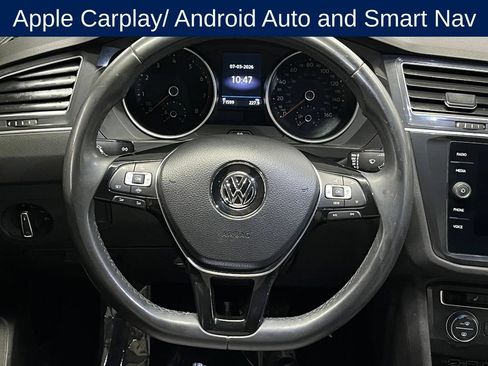 Used 2020 Volkswagen Tiguan SE w/ Panoramic Sunroof Package AWD/4WD image 9