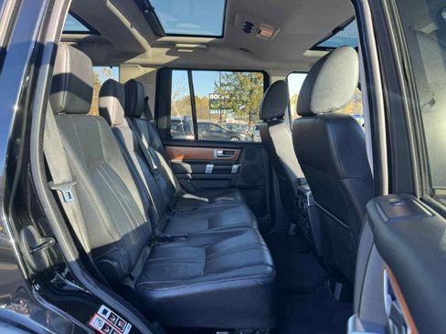 Used 2011 Land Rover LR4 HSE image 17