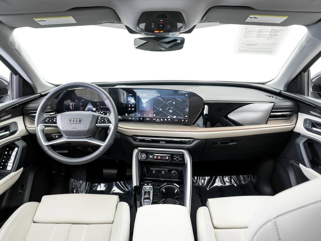 Certified 2025 Audi Q5 Premium Plus w/ Premium Plus AWD/4WD image 17