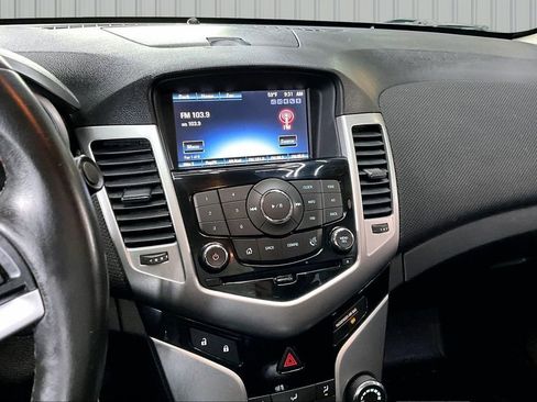 Used 2014 Chevrolet Cruze LT FWD image 9