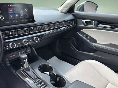 Used 2024 Honda Civic Touring image 24