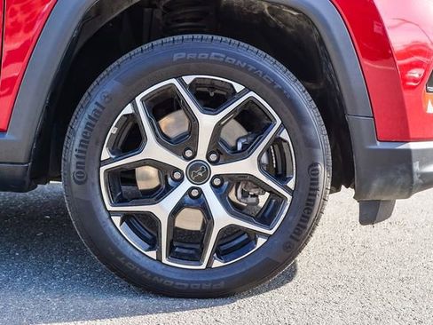 Used 2025 Jeep Compass Limited image 10