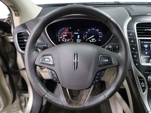 Used 2017 Lincoln MKX Reserve w/ Lincoln MKX Climate Package AWD/4WD image 23