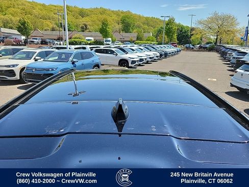 Used 2018 Land Rover Range Rover Velar R-Dynamic HSE AWD/4WD image 30