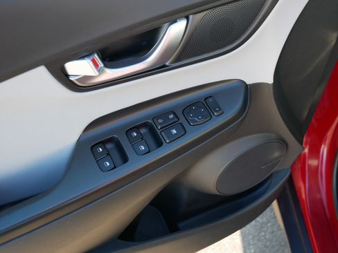 Certified 2023 Hyundai Kona Limited image 19