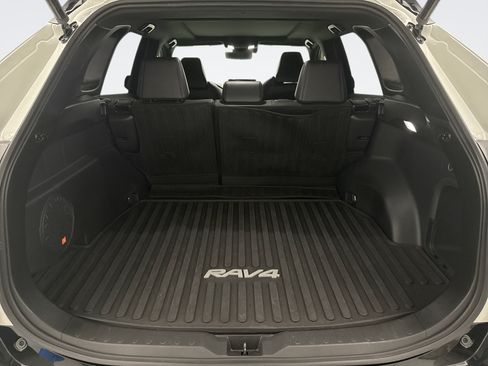 Used 2022 Toyota RAV4 XSE AWD/4WD image 23