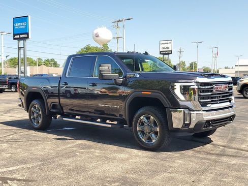 New 2026 GMC Sierra 2500 SLE w/ SLE Value Package; AWD/4WD image 3