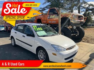 Used 2003 Ford Focus ZX5 Hatchback image 1