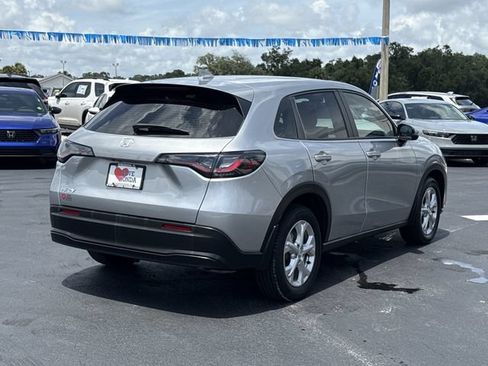 Used 2025 Honda HR-V LX image 7