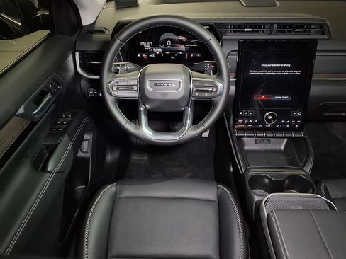 New 2026 GMC Terrain Denali w/ LPO, Black Badging Package AWD/4WD image 14
