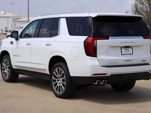 New 2026 GMC Yukon Denali w/ Denali Reserve Package image 6