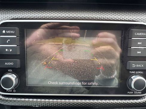 Used 2020 Nissan Kicks SV image 18