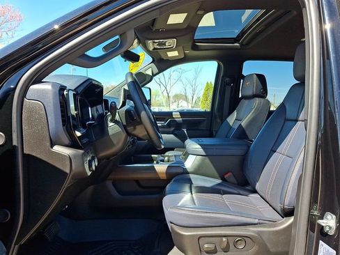 Used 2024 Chevrolet Silverado 2500 High Country w/ High Country Premium Package AWD/4WD image 13