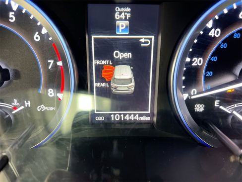 Used 2015 Toyota Highlander Limited image 12