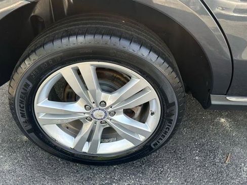 Used 2012 Mercedes-Benz ML 350 ML 350 AWD 4MATIC 4DR SUV image 40