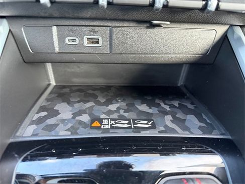 Used 2023 Chevrolet Colorado Z71 w/ Z71 Convenience Package 2 image 24