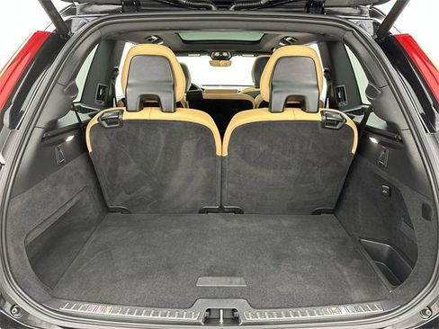 Used 2023 Volvo XC90 T8 Ultimate image 25