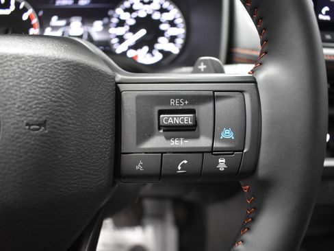 Certified 2025 Nissan Rogue SV AWD/4WD image 27