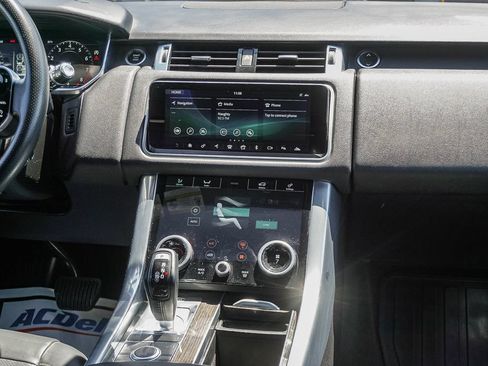 Used 2018 Land Rover Range Rover Sport HSE AWD/4WD image 15