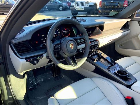 Used 2024 Porsche 911 Carrera image 16