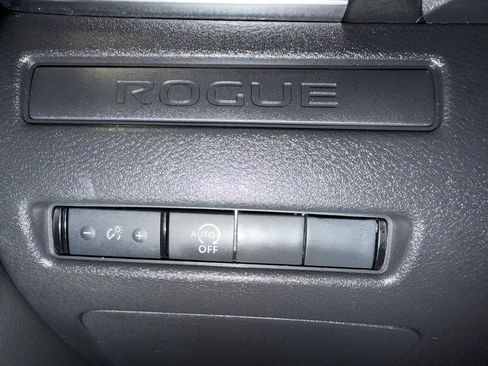 Used 2024 Nissan Rogue S AWD/4WD image 24