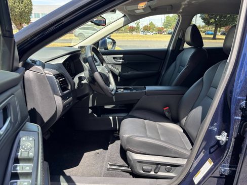 Used 2026 Nissan Rogue SL FWD image 25