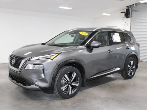 Used 2023 Nissan Rogue SL FWD image 5