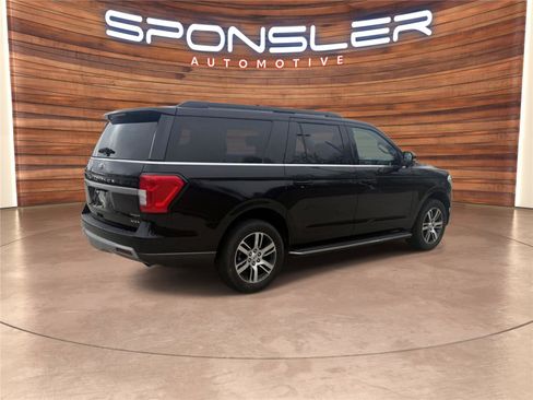 Used 2022 Ford Expedition Max XLT image 6