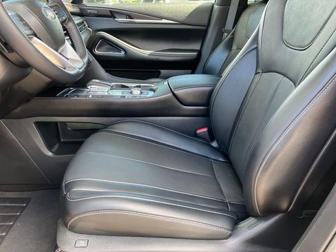 Certified 2023 INFINITI QX60 Sensory w/ Vision Package image 19