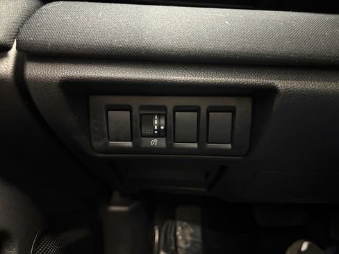 Used 2023 Subaru Outback Premium AWD/4WD image 12