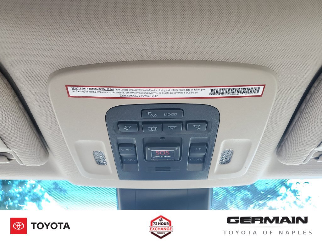 Used 2020 Toyota Avalon Limited FWD image 34