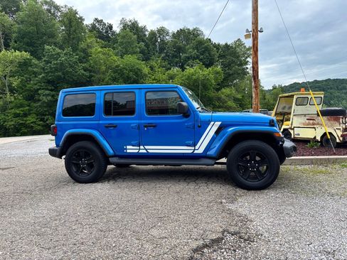 Used 2021 Jeep Wrangler Unlimited Sahara AWD/4WD image 1