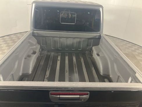 Used 2021 Jeep Gladiator Sport image 21