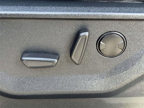 Used 2022 Ford F150 XLT w/ Equipment Group 302A High image 19