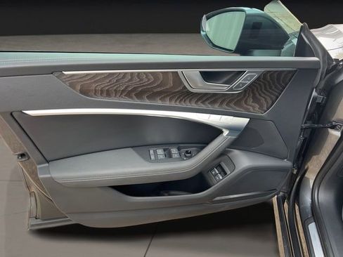 Used 2021 Audi A7 e Premium Plus w/ Executive Package image 8