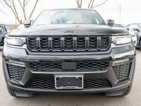 New 2026 Jeep Grand Cherokee L Limited w/ Limited Altitude Package AWD/4WD image 3